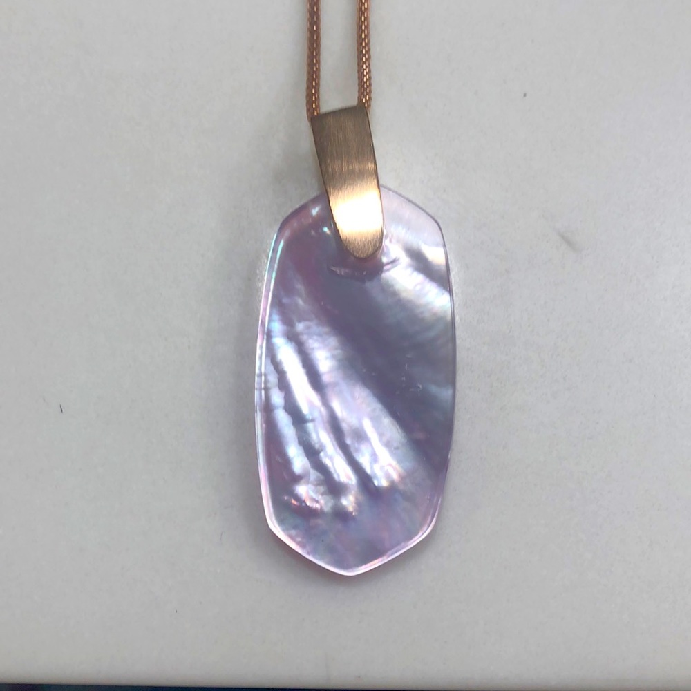 Kendra Scott Necklace